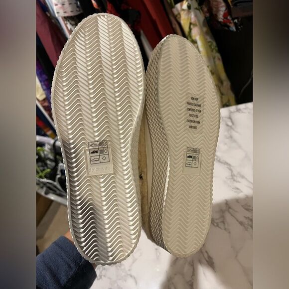 Dolce Vita Veola Plush Booties - Picture 10 of 11